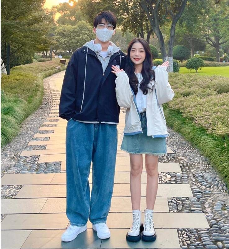 一位很会穿的小个子博主hedand,身高158cm的她凭借着高水平的搭配能力