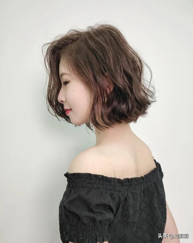 2021年烫发流行什么卷2021年烫发流行什么卷可扎