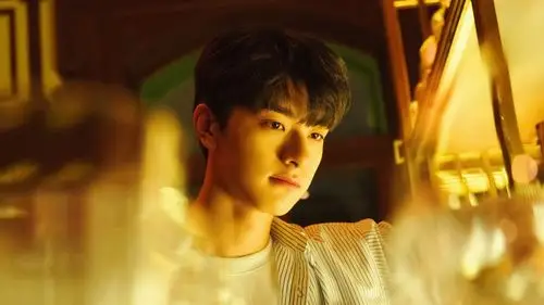 暖萌大男孩林一