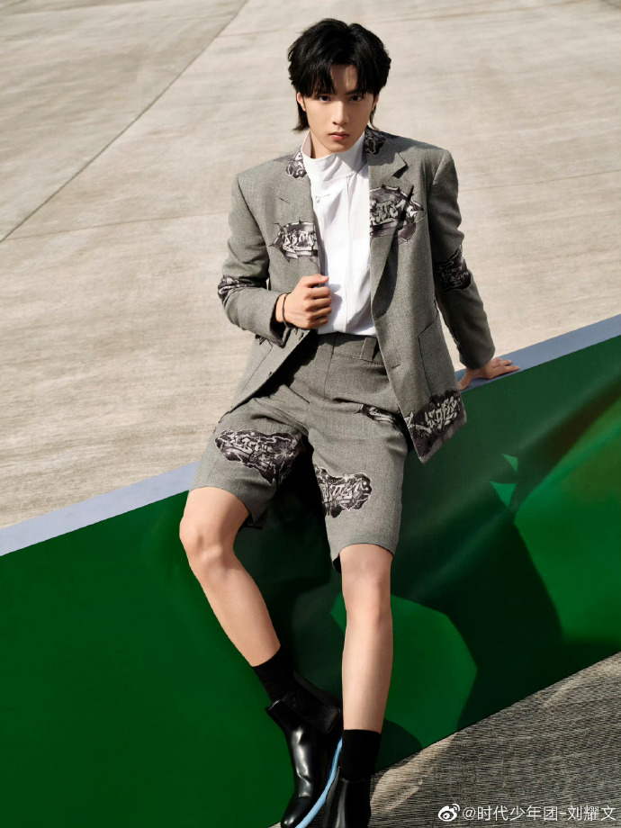 刘耀文lv推广图##刘耀文路易威登品牌大使