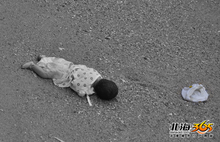 海堤街沙滩惊现一名婴儿尸体,是谁狠心将他(她)遗弃?