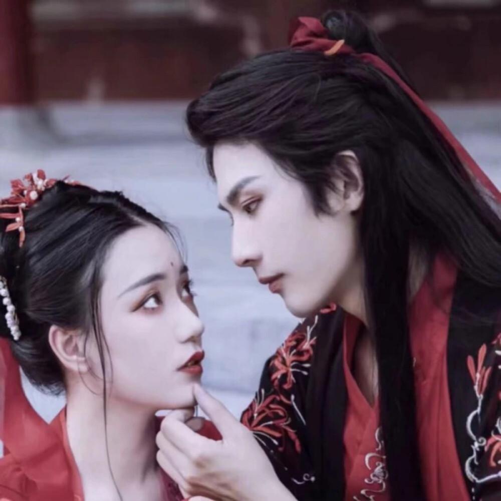 有没有好看的古风唯美情侣头像,真人的?