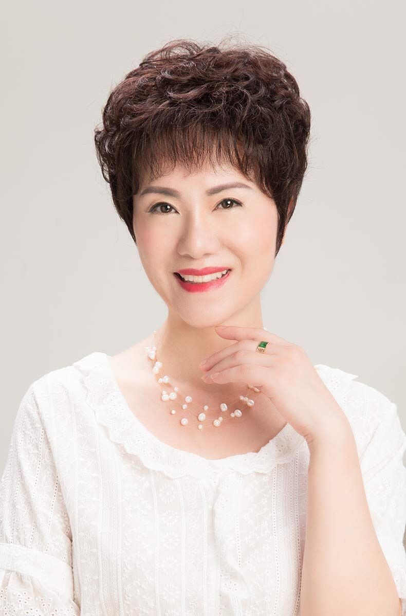 50岁女人不想有"大妈感",记得避开这4种发型,容易显老没气质