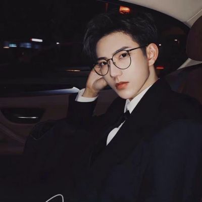 成熟有魅力的男生头像图片高清帅气男生个性真人图片大全
