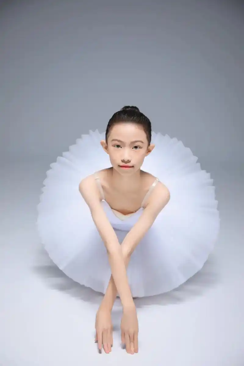 舞蹈写真 #舞蹈生拍照姿势 #中国舞 #每个舞蹈生都有一个 - 抖音