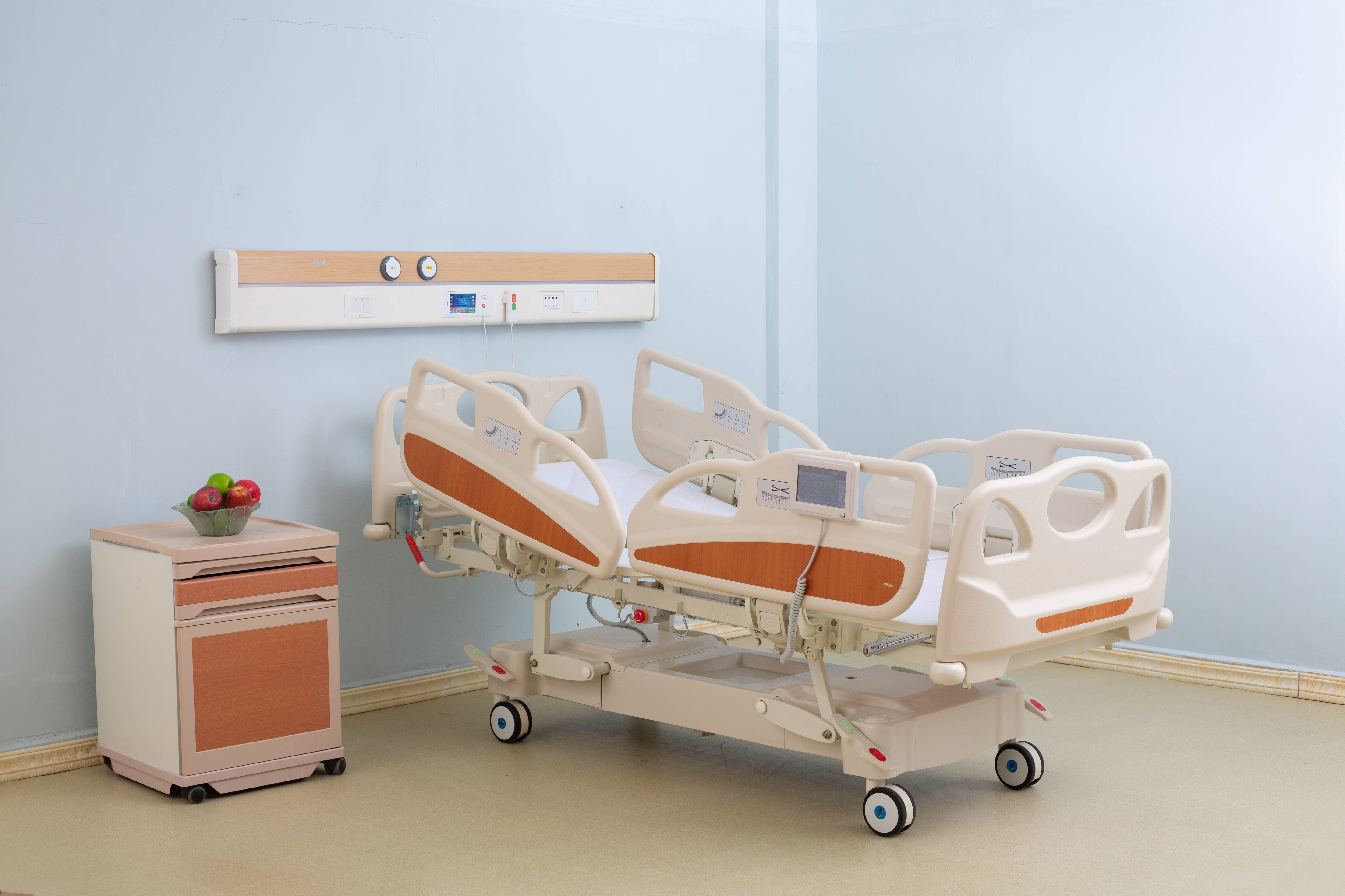 价格优势电动护理床其本身在实用性上就是强于手动护理床的,但是其