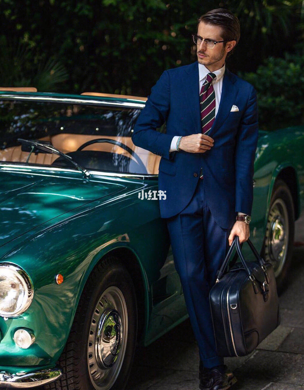 解析男士西装搭配_西服_领带_鞋子_男士西装_衬衫_搭配_皮带_皮鞋