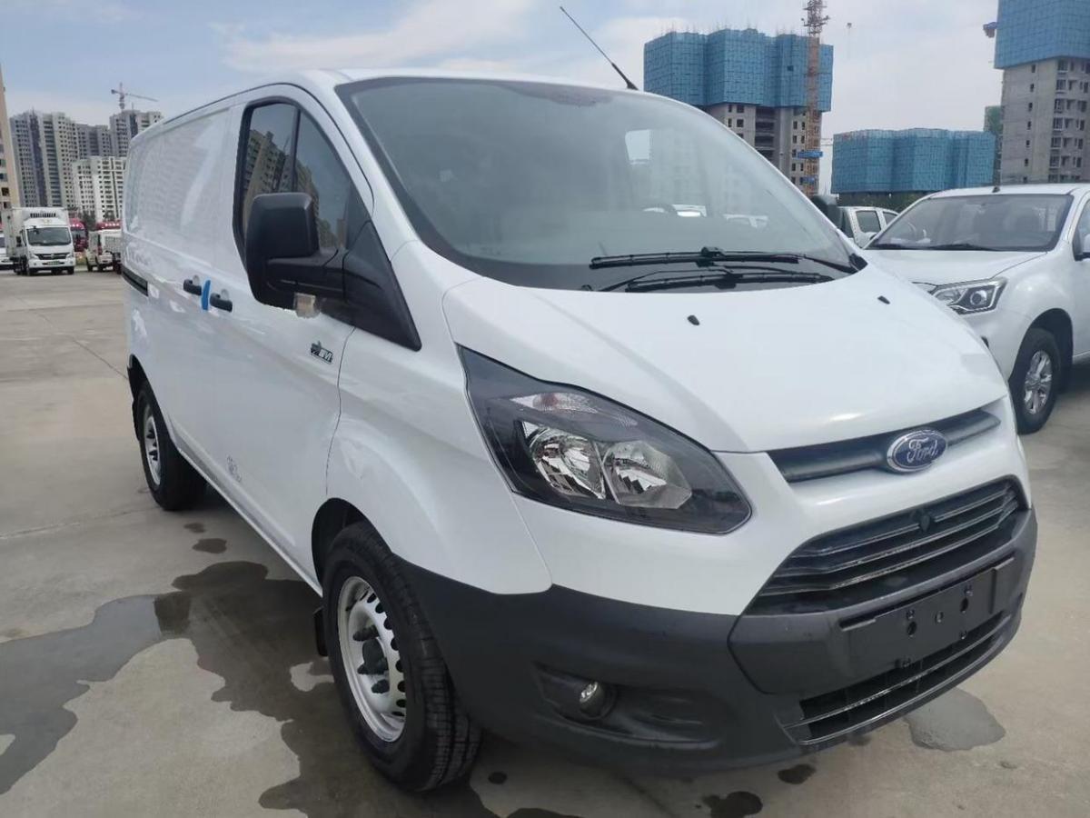 福特 全顺 2019款 2.0t柴油厢式运输车短轴低顶3座国vi图片