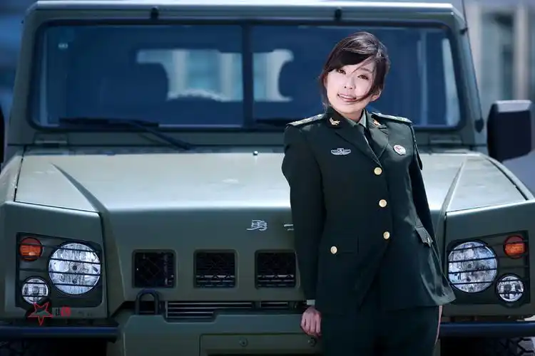 军花.女兵模特.