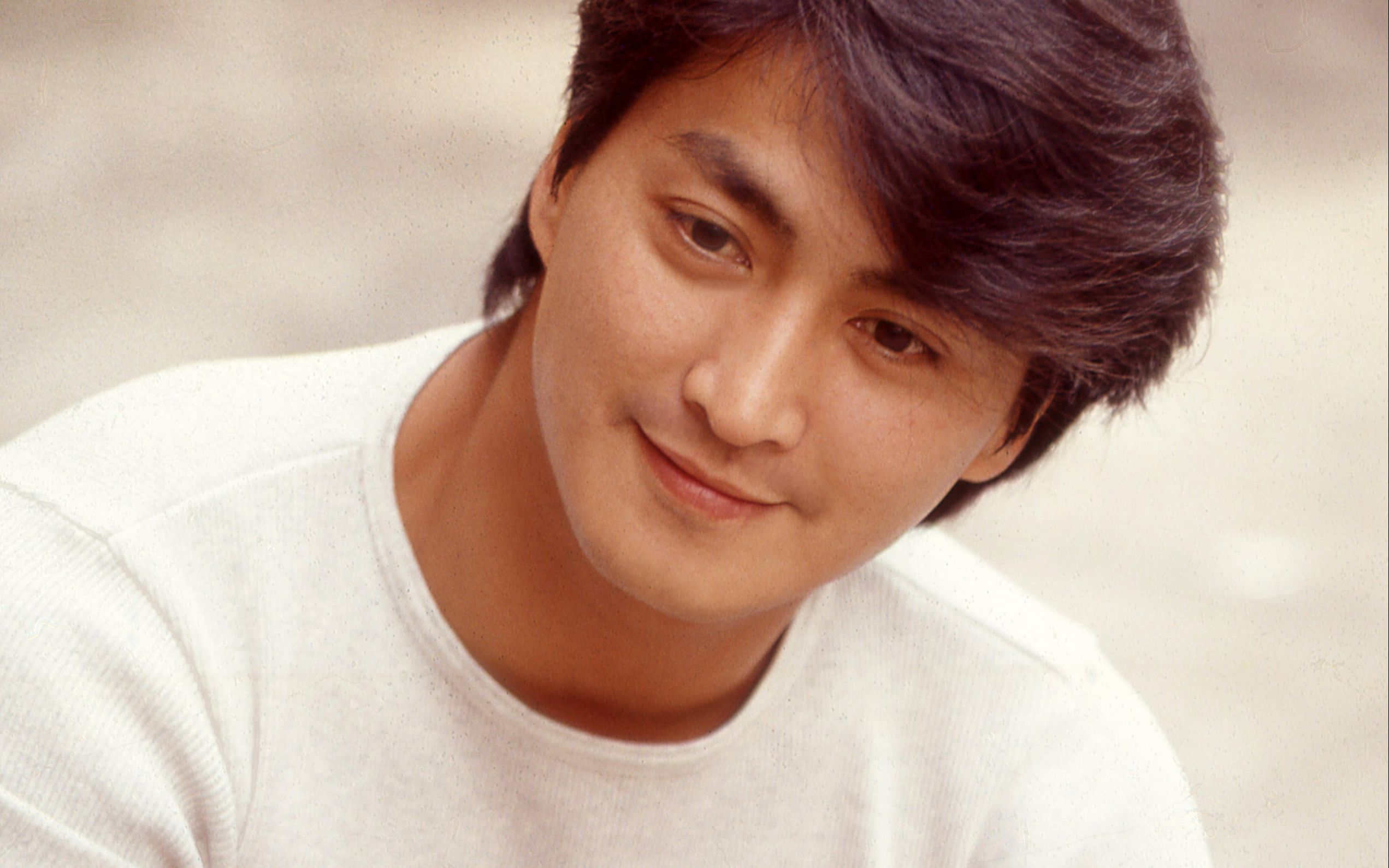 回顾演员何家劲谴责日本核污水排放人神共愤自有天收