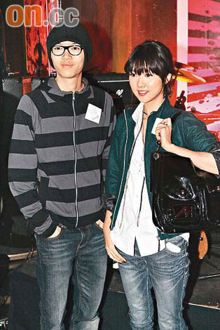 薛凯琪方大同共度情人节 房祖名没份(图)