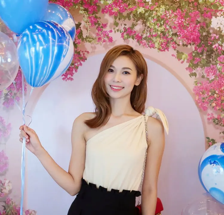 杨秀惠色诱张衞健!《大帅哥》风情万种的女子私下穿搭一样销魂