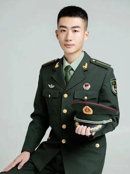 军校兵哥来吧,展示具体效果怎么样气质才能拿捏得住只有这个发型新