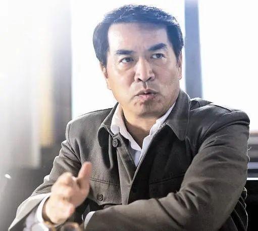 "资深帅哥"廖京生:娶三婚妻子何晴,结婚至今无子令人遗憾