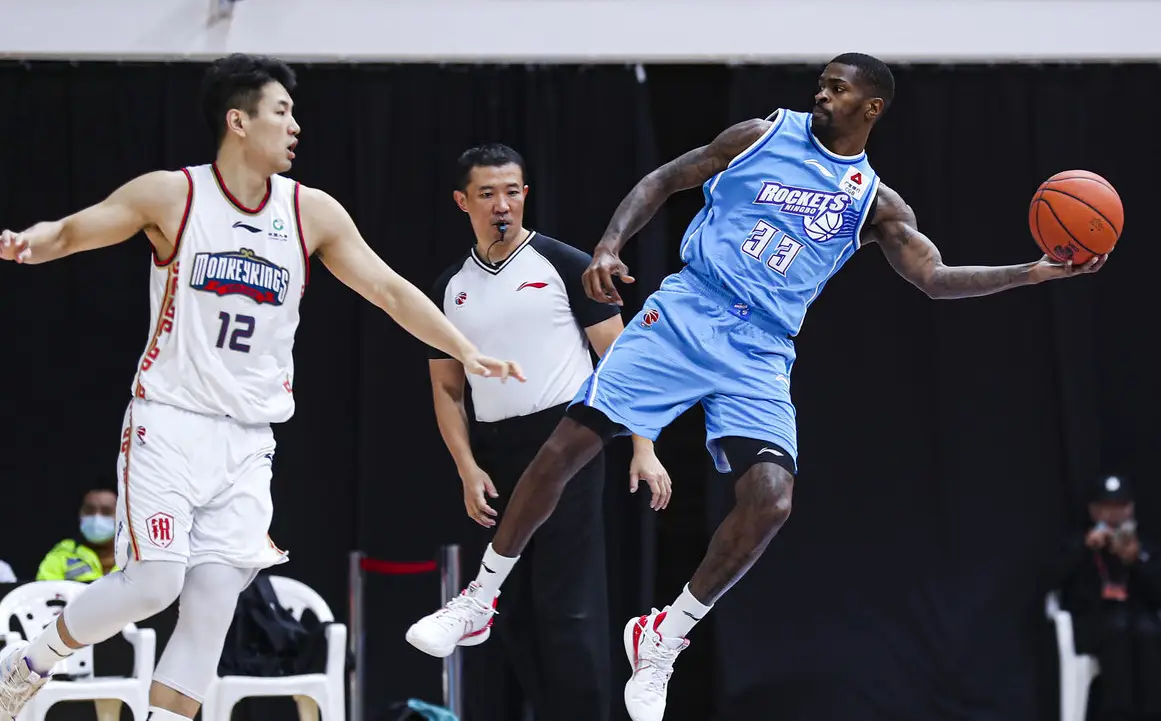 原创国产字母兄弟宁波签水货外援巴斯辽宁年薪1900万