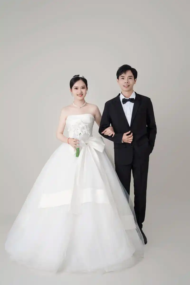 百色婚纱照|韩系风格婚纱照推荐.韩系风格婚纱照  又简约又好 - 抖音