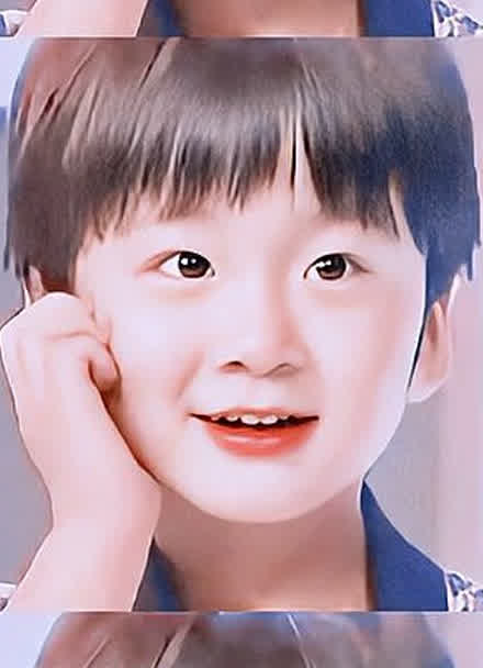 天天比何炅还高了,小时候奶萌,长大后完全的霸总形象!