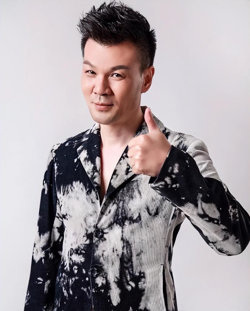 回顾主持人李彬:与病魔抗争6年,如今容貌让人心疼!