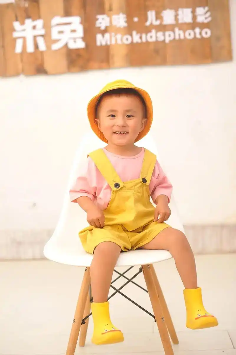 無字天言 好好学习天天面上 米兔 烨锋三岁了 孕味·儿童摄影 - 抖音