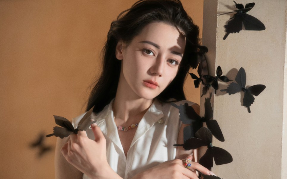 迪丽热巴|我点高香敬神明72美神缪斯72绝美造型