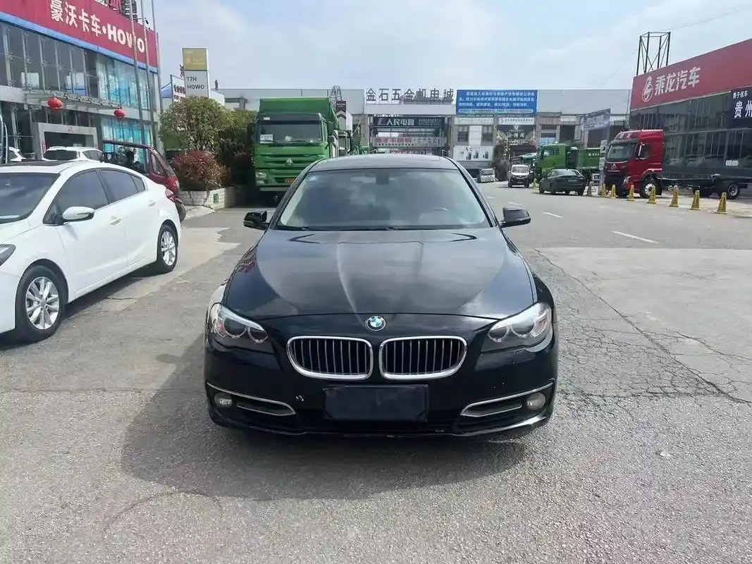 最新到店[烟花]16年6月宝马525li.最新到店[烟花] - 抖音