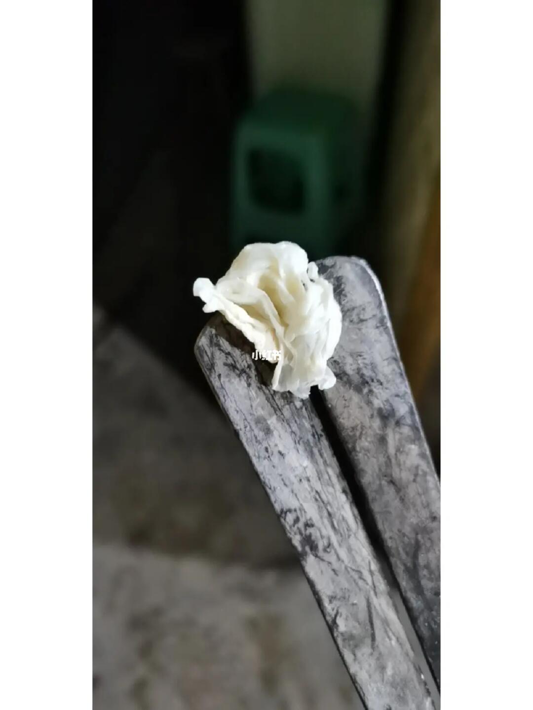 知道白色的是什么东西吗