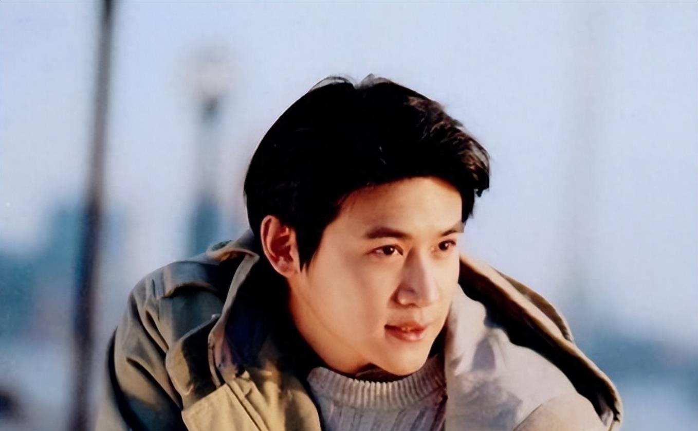 结果这些被抓获暂时获救的演员却成了经典_黄晓明_江一燕_陆毅