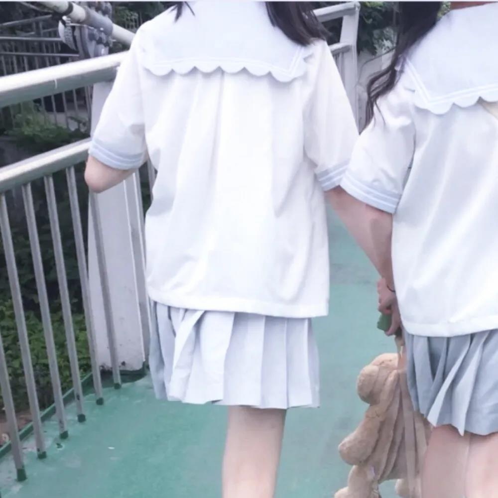 一眼万年jk风头像快和小姐妹一起换浪漫句子