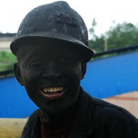 搞笑黑人牙齿白表情包_微信头像图片大全