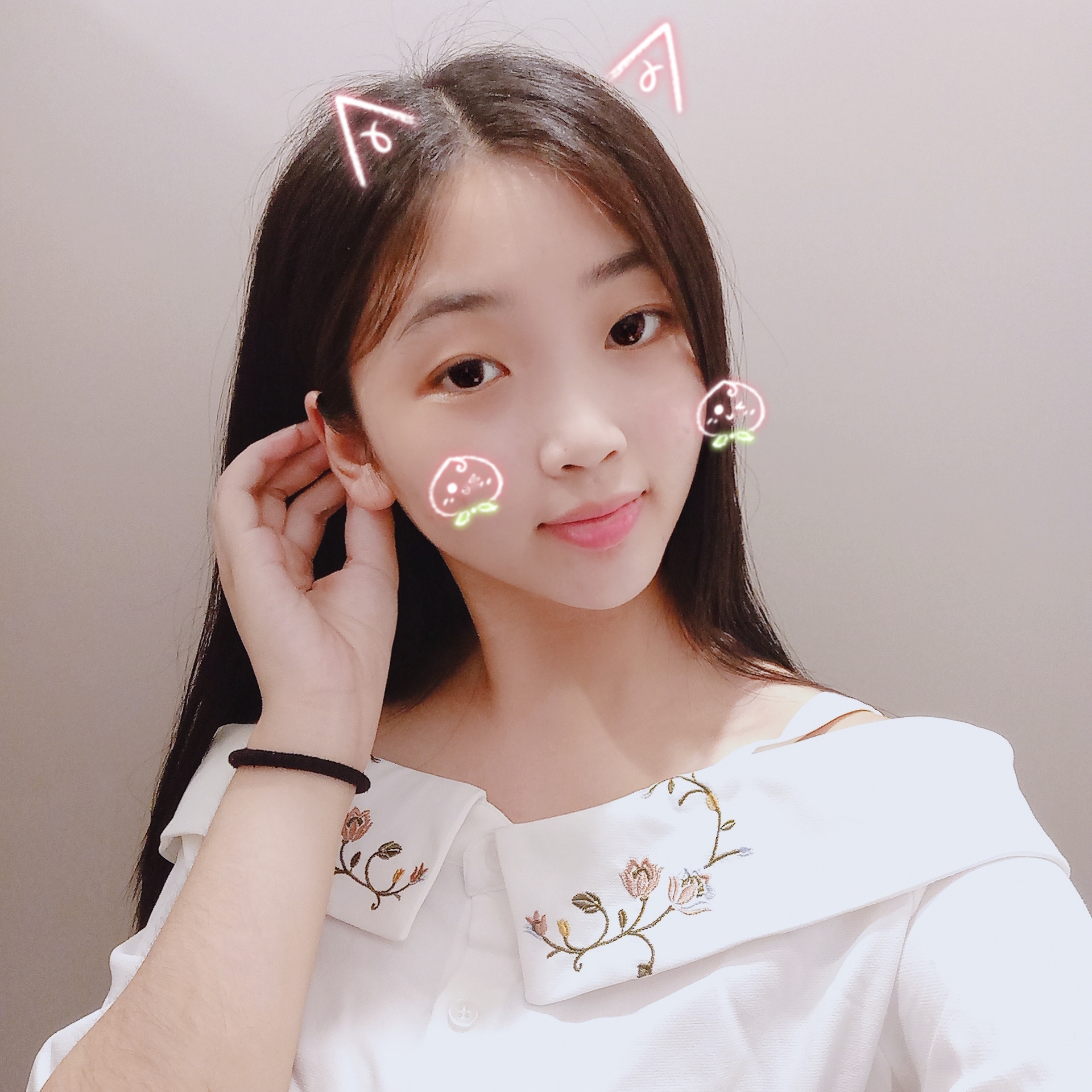 相亲资料# 幸福号2131242/女/24岁/大专/161厘米/48公斤/属狗/未婚