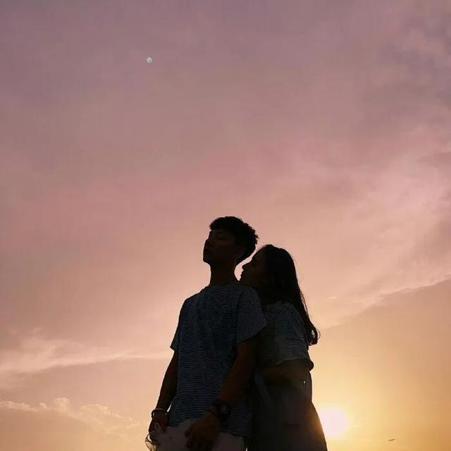 情侣头像一对两张|把你位置发给我,看看我的心跑哪去了