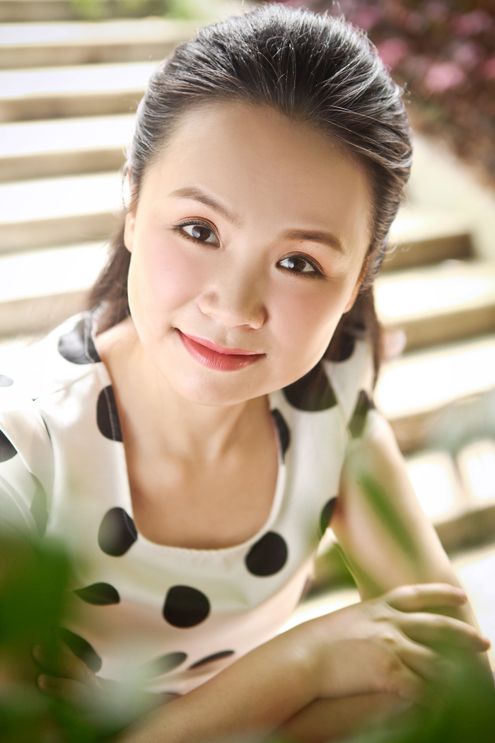 p>陈奕含,女,汉族,湖南益阳人,现为 a target="_blank" href="/item