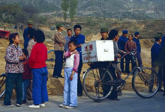 8090年代老照片:一个时代的标志,最后一个保留至今不少人见过!