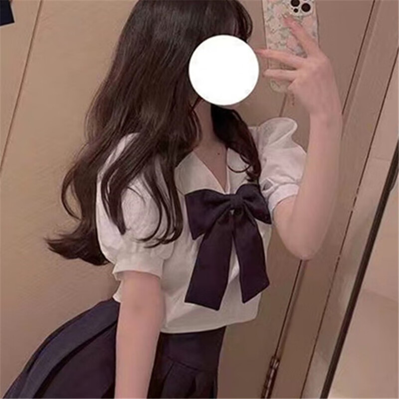 慕雪辞蝴蝶结衬衫女设计感小众短款小个子百褶裙搭配的上衣jk制服纯欲