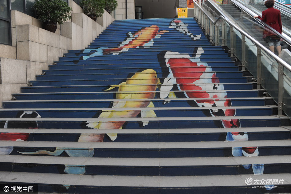 济南现创意3d楼梯画引围观