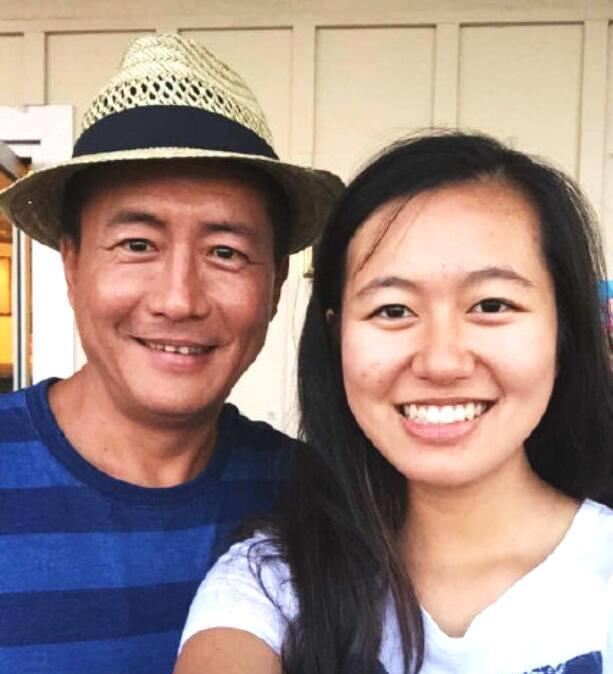 在家里静静等了一天,也没有看到爸爸回来,高亦心开始哭闹,在高曙光