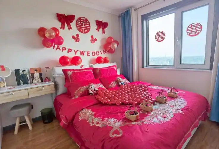 婚礼日记婚床喜被及布置