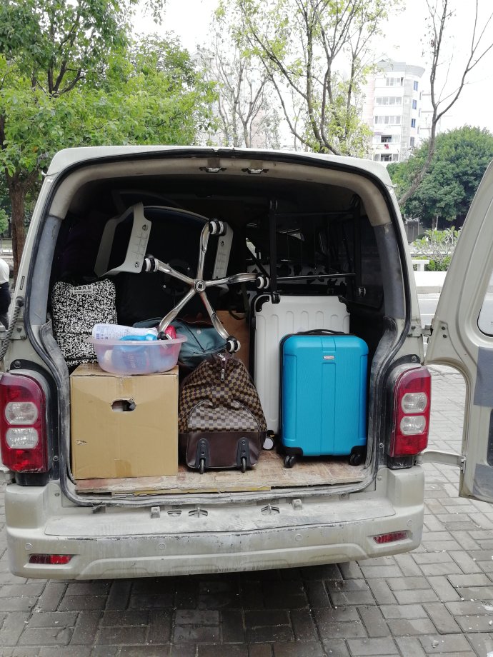 面包车怎么合法拉货「面包车怎样拉货不罚款」