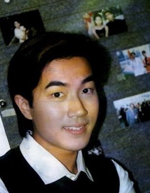 刘恺威疑似整容新旧照片曝光网友喊戳瞎眼图