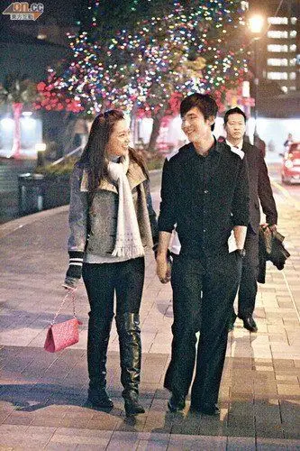 汪圆圆蔡加赞元宵节约会 蔡母称不会催婚(组图)