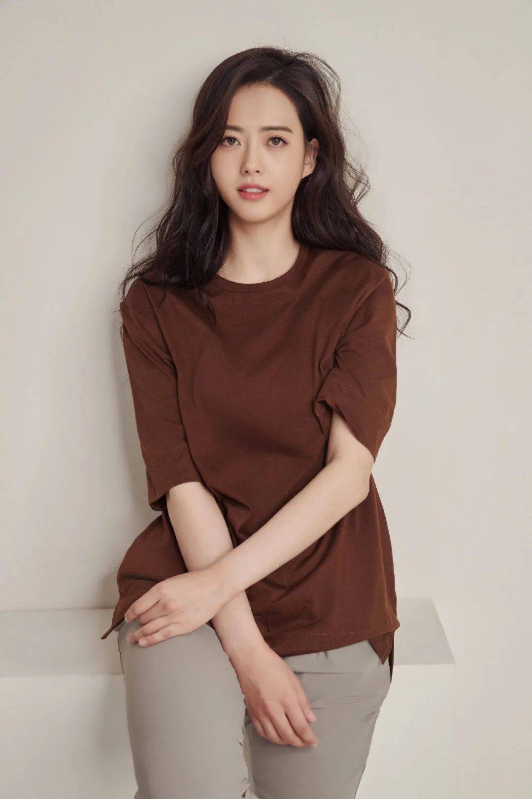 她的长相和身材真招人喜欢_高雅拉_评价_漂亮