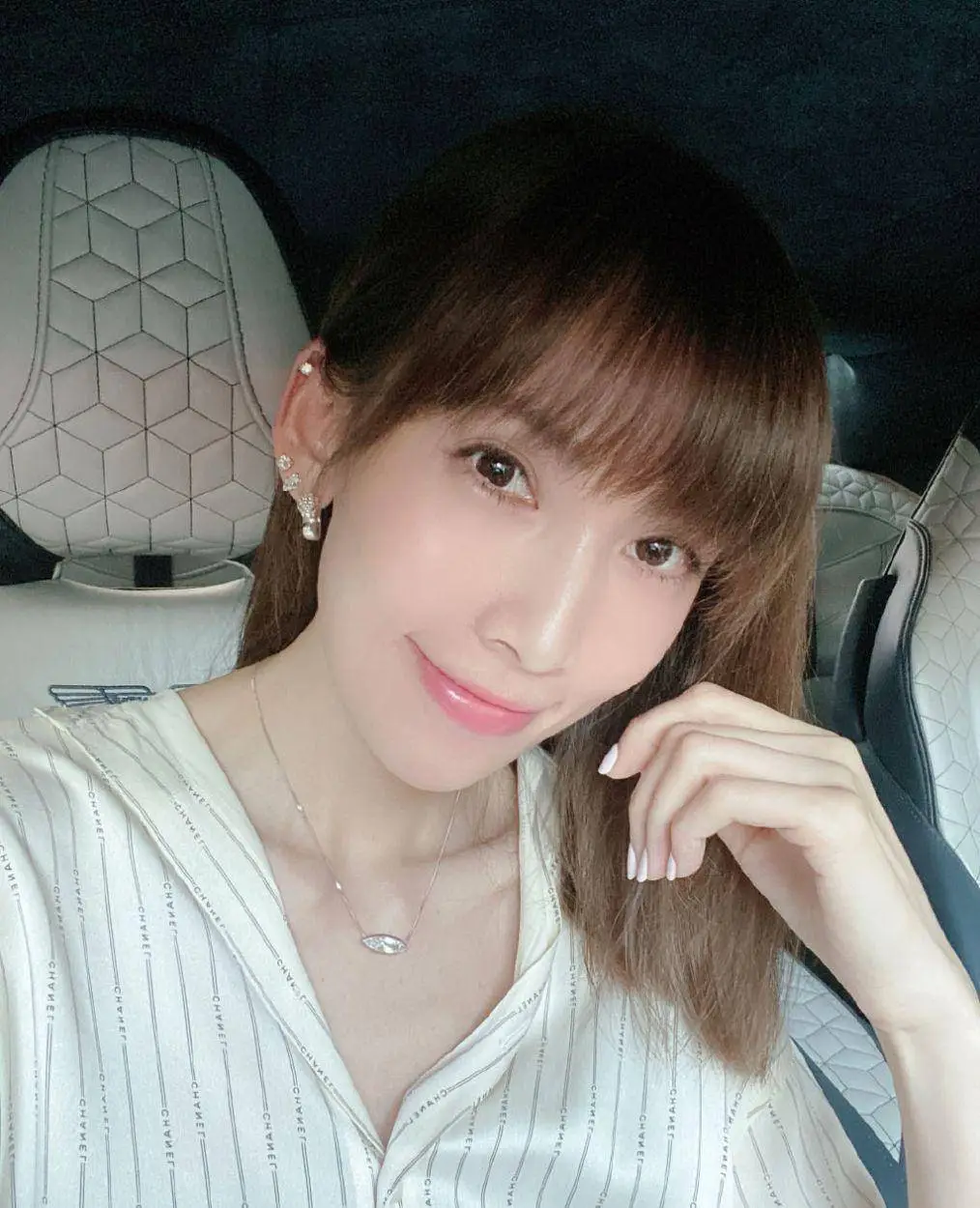 指责儿媳穿短裤不礼貌,自己却穿吊带装_陈若仪_人生_婆媳