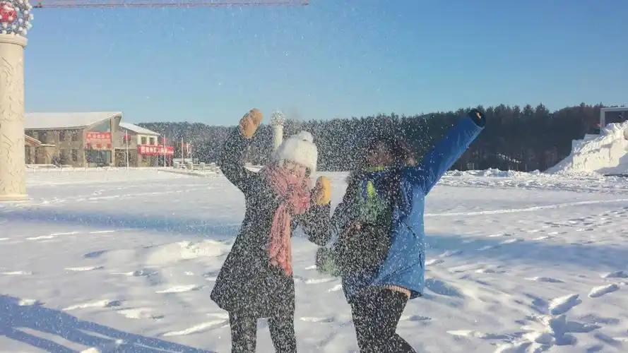 致青春——冰雪中的四姑娘