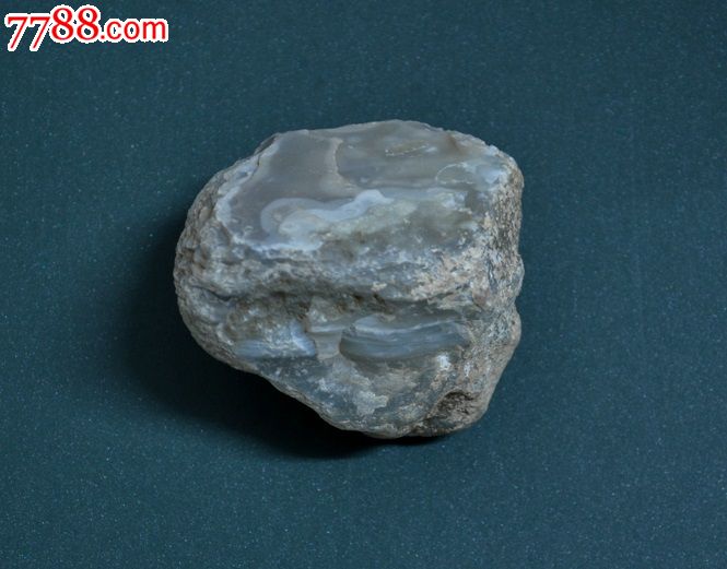 内蒙古赤峰野外采集白玛瑙原石一枚
