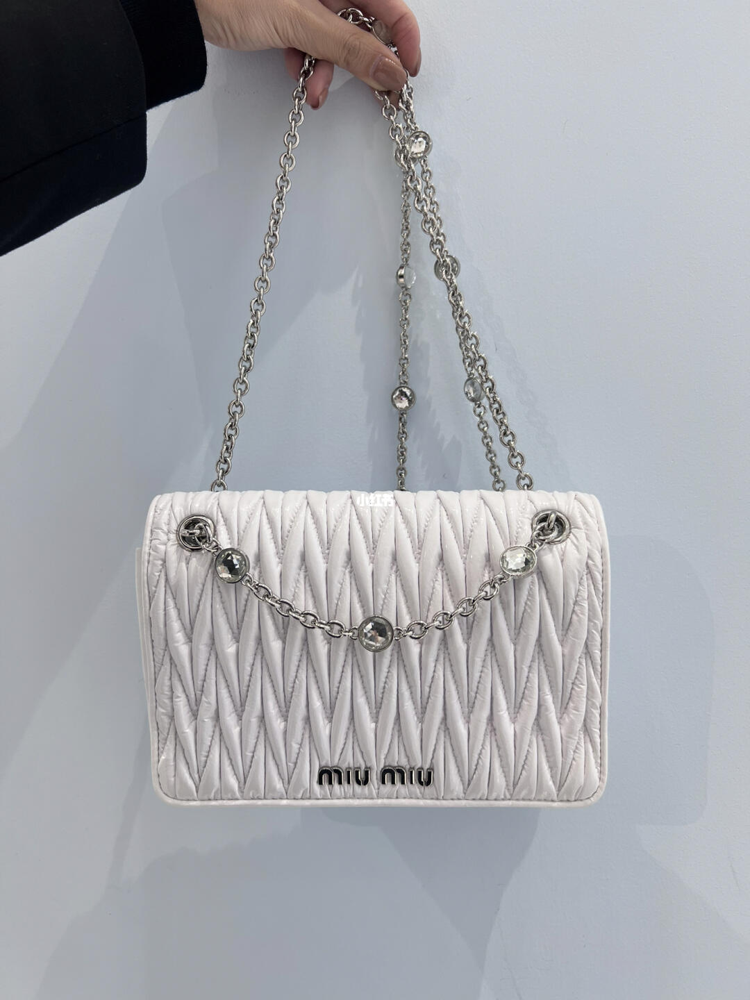 miumiu水晶链条包5折啦