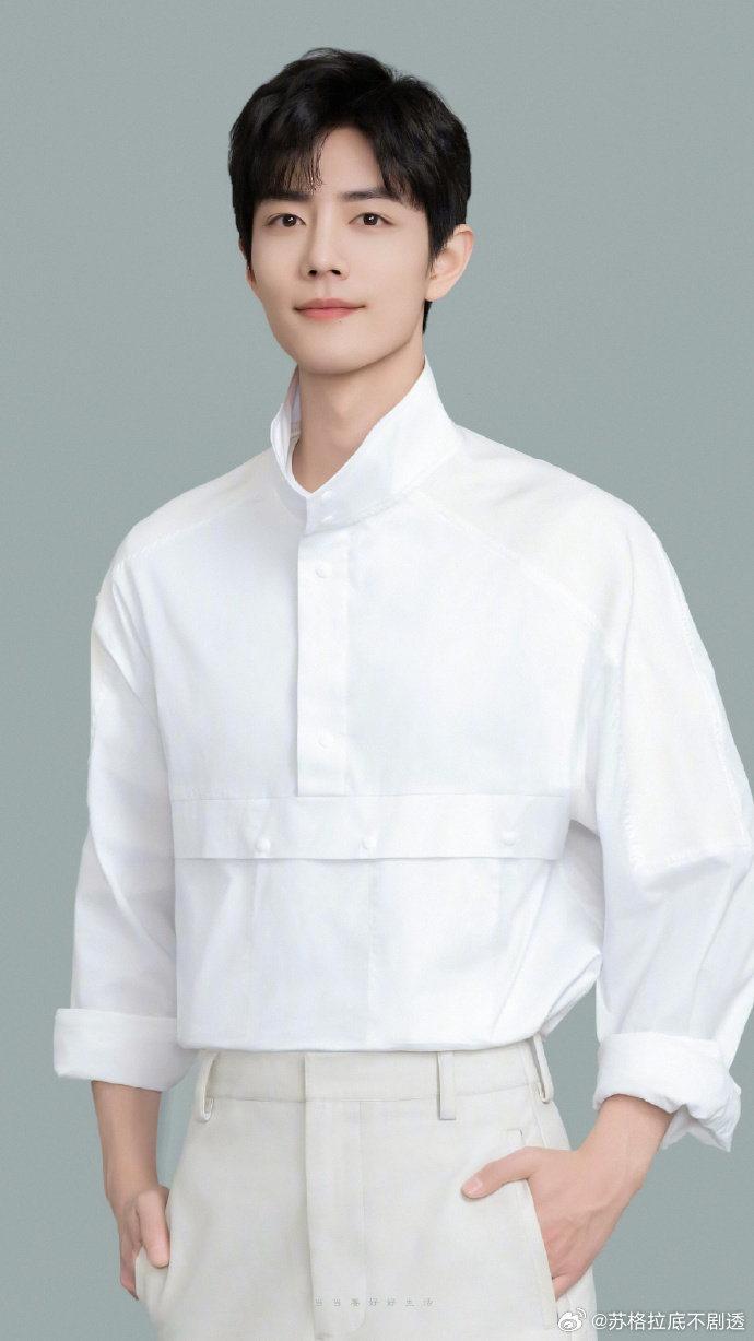 肖战穿白#肖战的国风白衬衫造型好春天,谁能拒绝穿白色衬衣的肖战呀