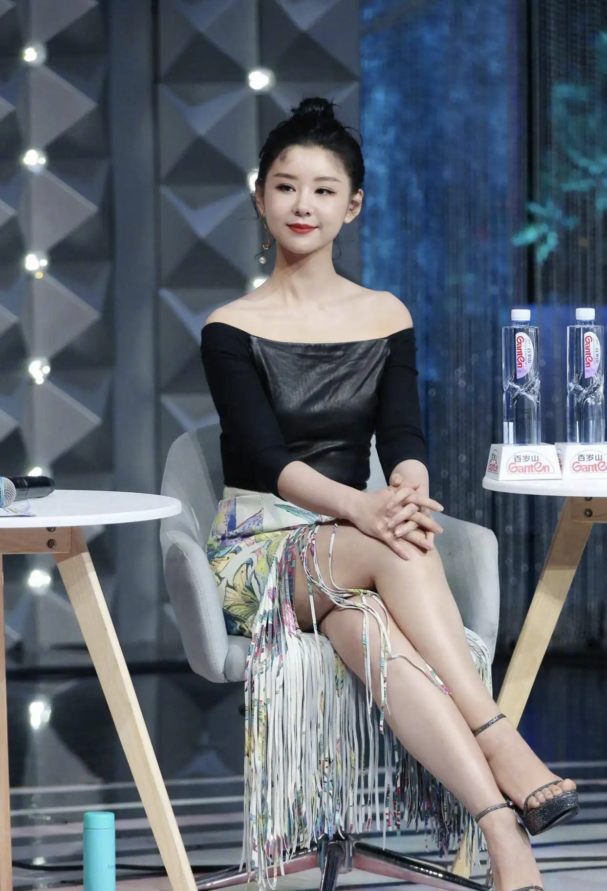 李小萌演员个人简介(李小萌:一顿饭与丈夫结缘,和婆婆情同姐妹,日子