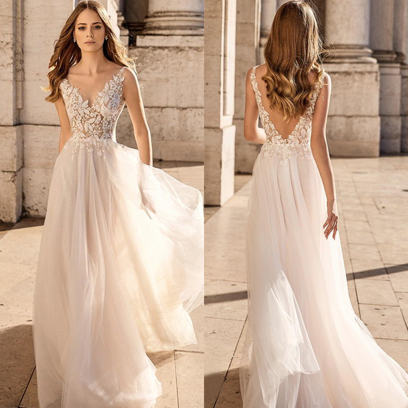 新款性感欧美风深v领优雅简约小众小拖尾户外草坪旅拍轻婚纱婚纱