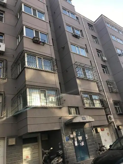 张家口市宣化区和平巷7号院2号楼5单元401室房屋房屋建筑物一套