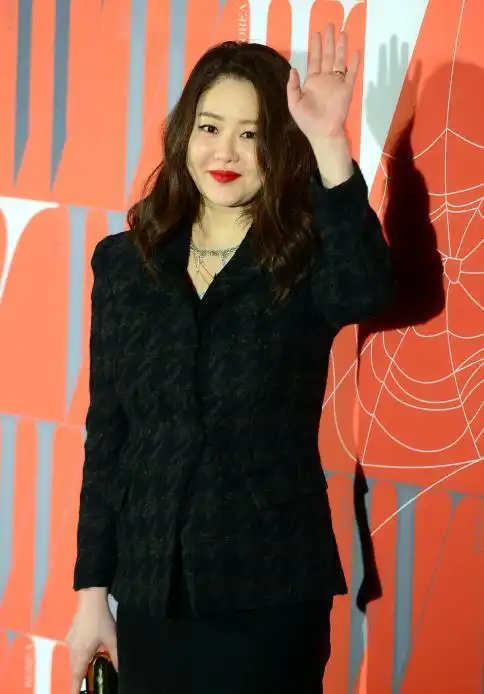 豪门弃妇高贤贞新剧发福惊现双下巴,亲身演绎一胖毁所有